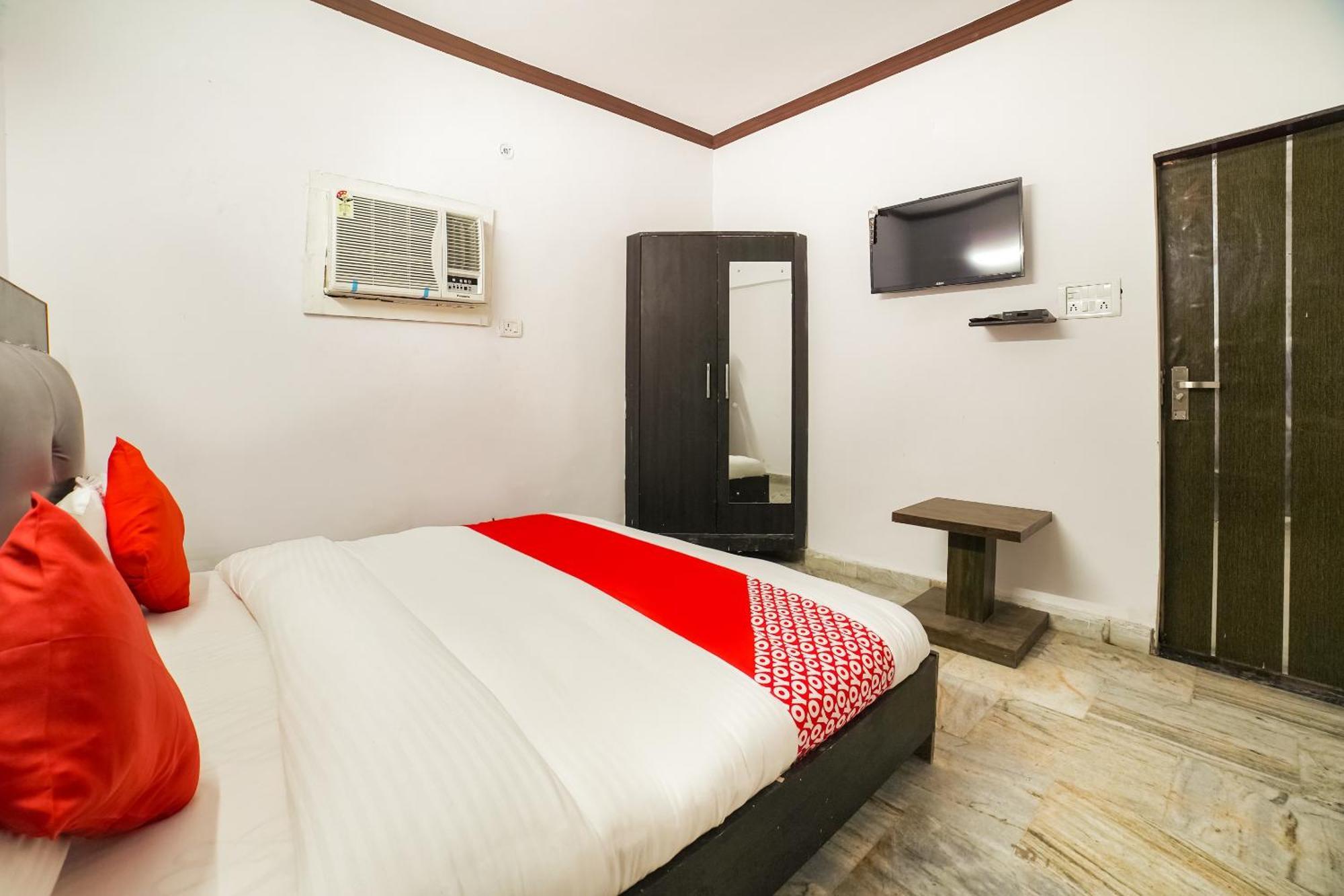 Oyo Hotel Konark Inn Bareilly Exteriör bild