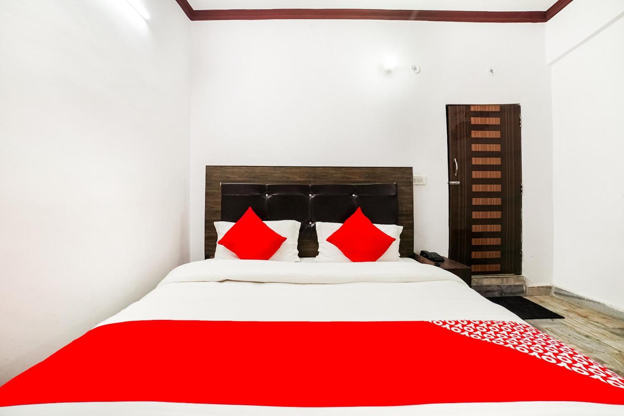 Oyo Hotel Konark Inn Bareilly Exteriör bild
