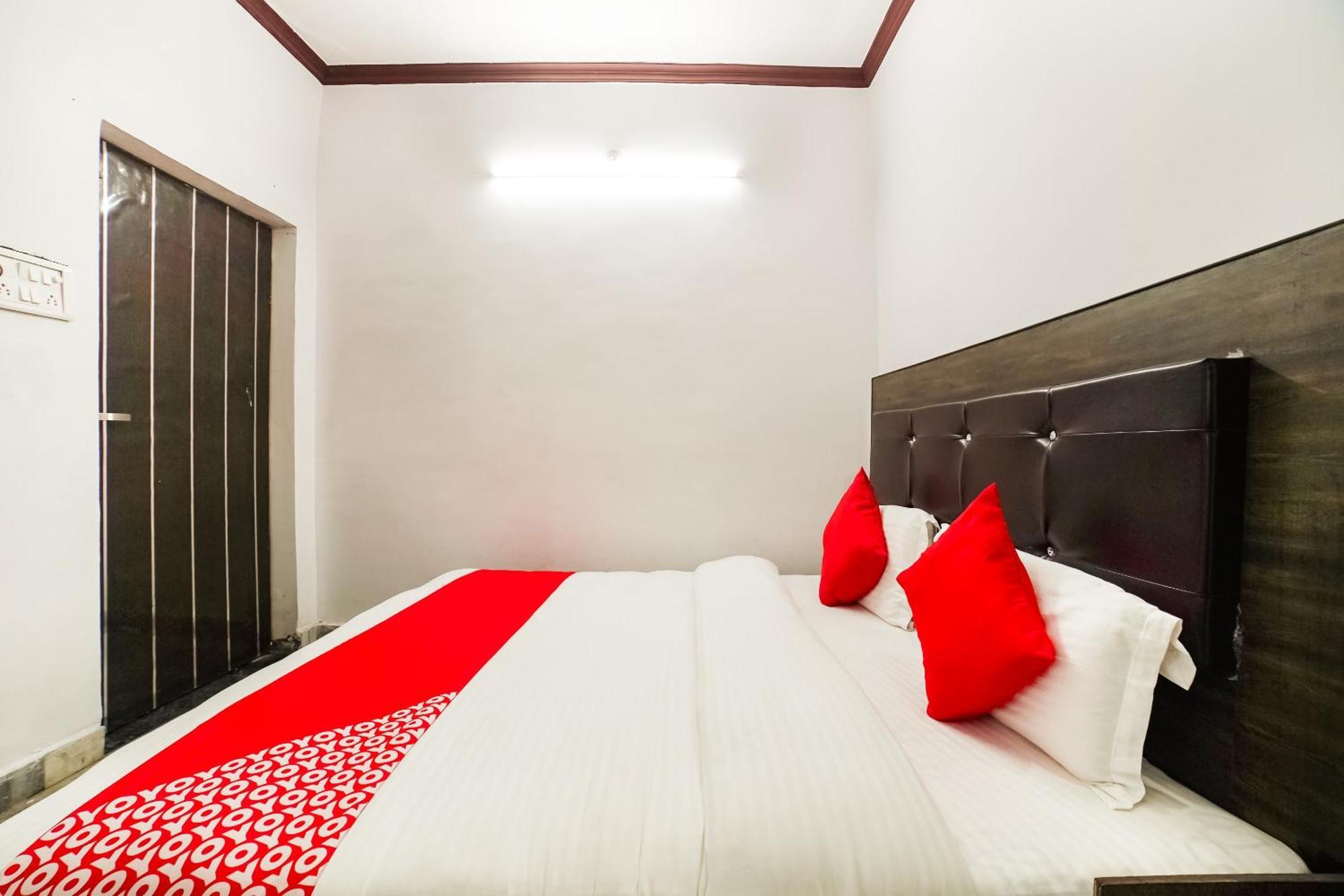 Oyo Hotel Konark Inn Bareilly Exteriör bild